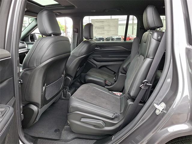 new 2025 Jeep Grand Cherokee L car, priced at $44,925