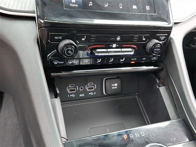 new 2025 Jeep Grand Cherokee L car, priced at $44,925
