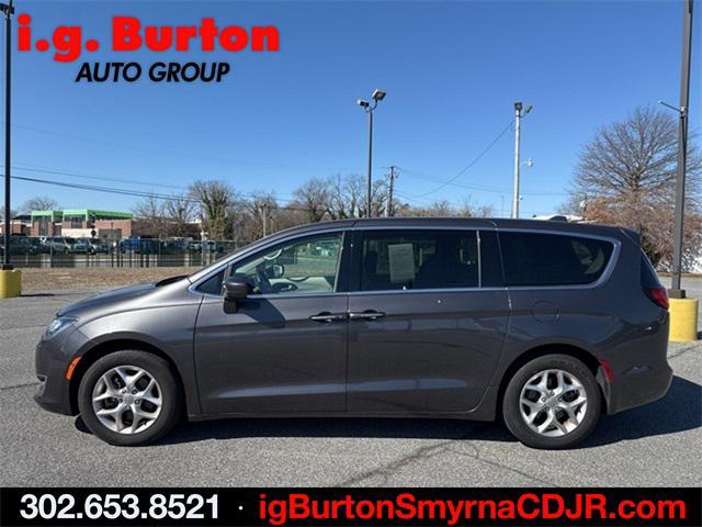 used 2019 Chrysler Pacifica car, priced at $24,995