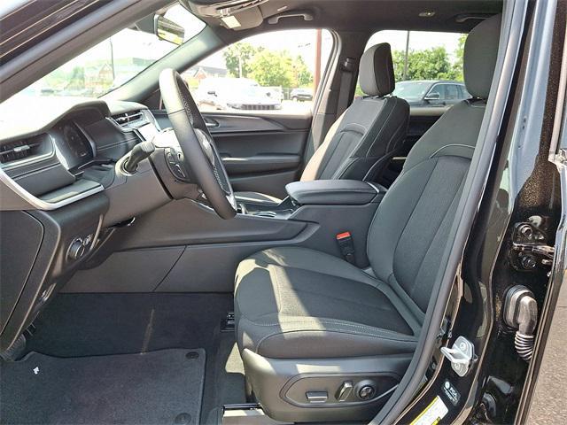 new 2025 Jeep Grand Cherokee L car, priced at $42,536