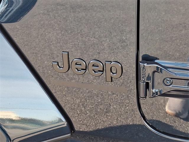 new 2025 Jeep Wrangler car, priced at $55,610