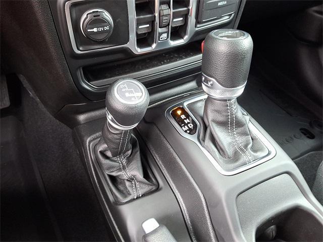 new 2025 Jeep Gladiator car, priced at $40,842