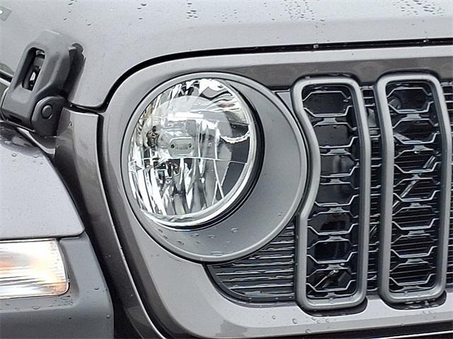 new 2025 Jeep Gladiator car, priced at $49,410