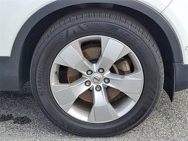 used 2019 Volvo XC40 car, priced at $23,995