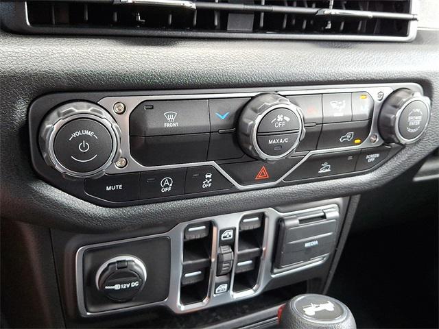 new 2025 Jeep Wrangler car, priced at $37,383