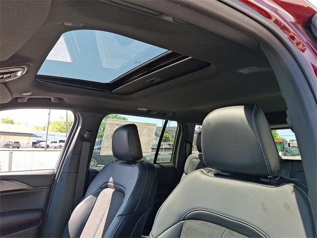 new 2025 Jeep Grand Cherokee car, priced at $48,641