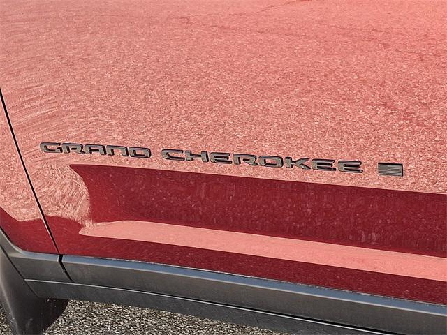 new 2025 Jeep Grand Cherokee car, priced at $48,641