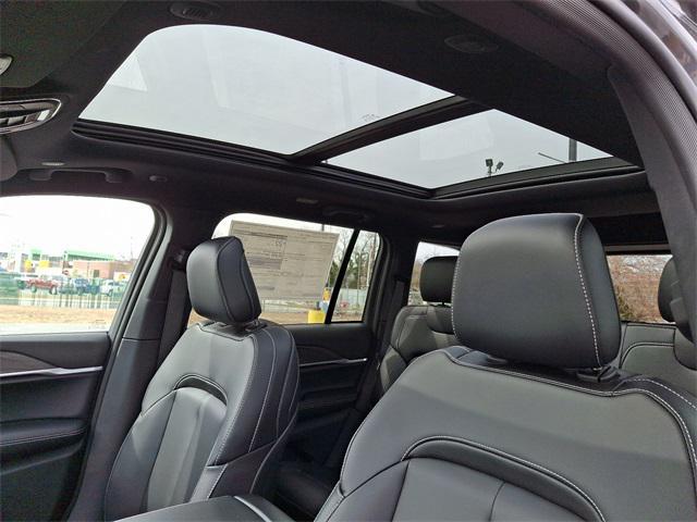 new 2025 Jeep Grand Cherokee car, priced at $52,960