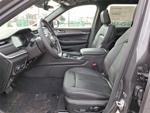 new 2025 Jeep Grand Cherokee car, priced at $52,960