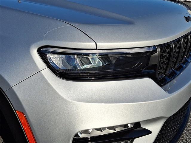 new 2025 Jeep Grand Cherokee car, priced at $55,885