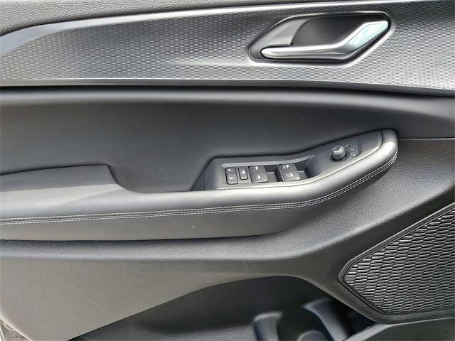 new 2025 Jeep Grand Cherokee car, priced at $37,502
