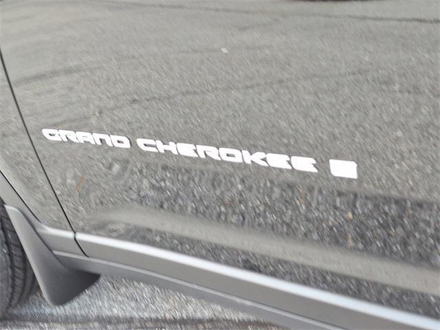new 2025 Jeep Grand Cherokee car, priced at $37,502