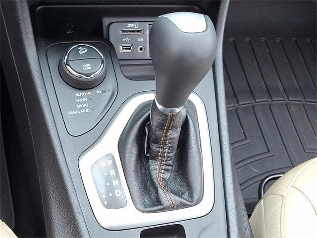 used 2018 Jeep Cherokee car, priced at $18,995