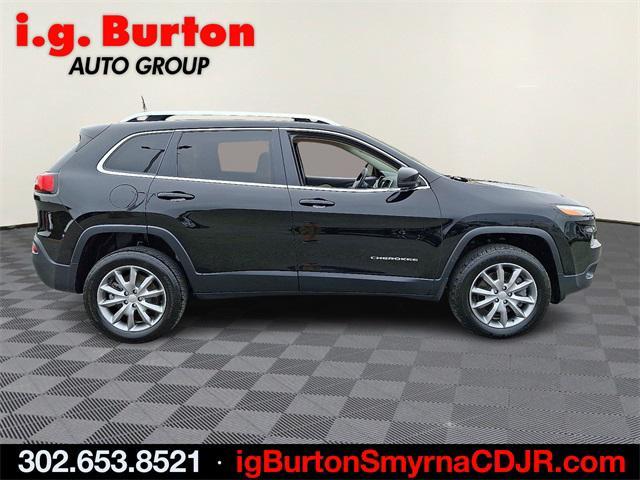 used 2018 Jeep Cherokee car, priced at $18,995