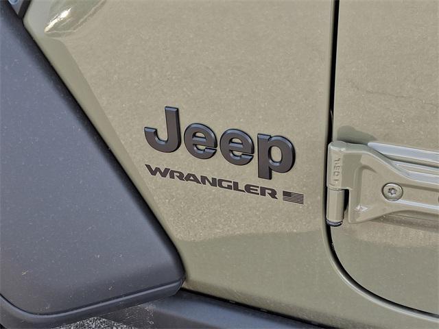 new 2025 Jeep Wrangler car, priced at $44,870