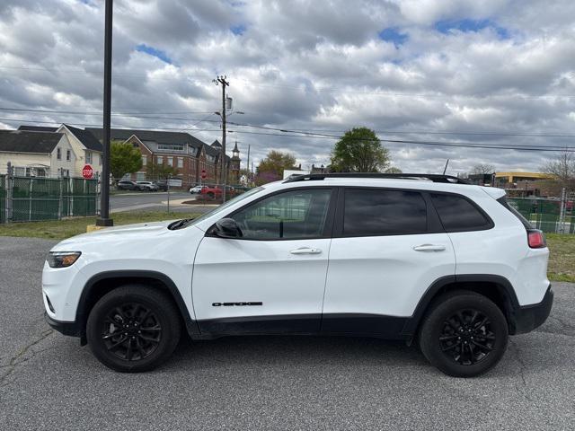 used 2023 Jeep Cherokee car, priced at $25,599