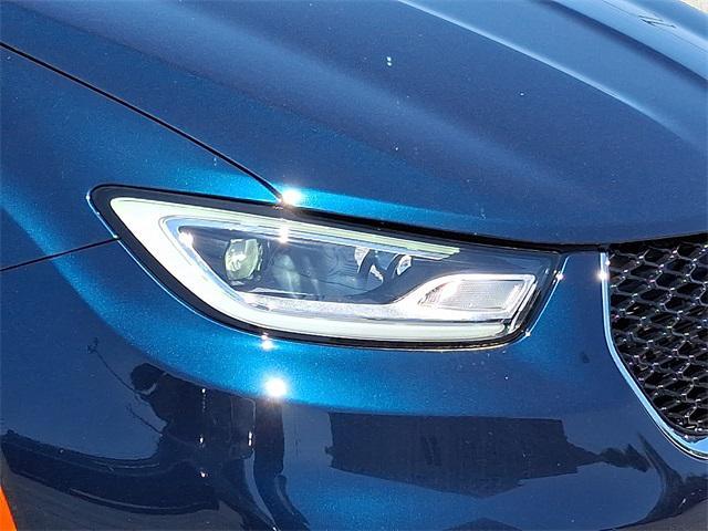 new 2025 Chrysler Pacifica car, priced at $45,920