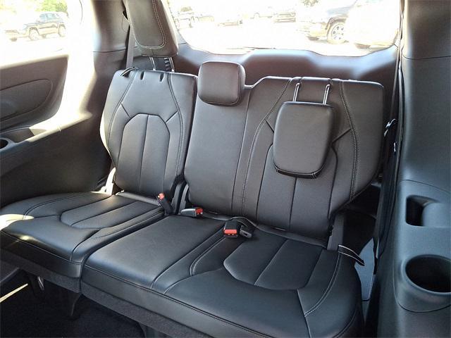 new 2025 Chrysler Pacifica car, priced at $45,920