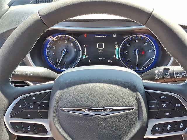 new 2025 Chrysler Pacifica car, priced at $45,920