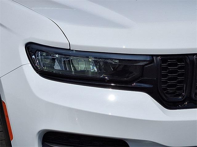 new 2025 Jeep Grand Cherokee car, priced at $42,358