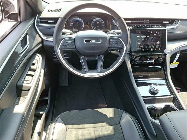 new 2025 Jeep Grand Cherokee car, priced at $42,358