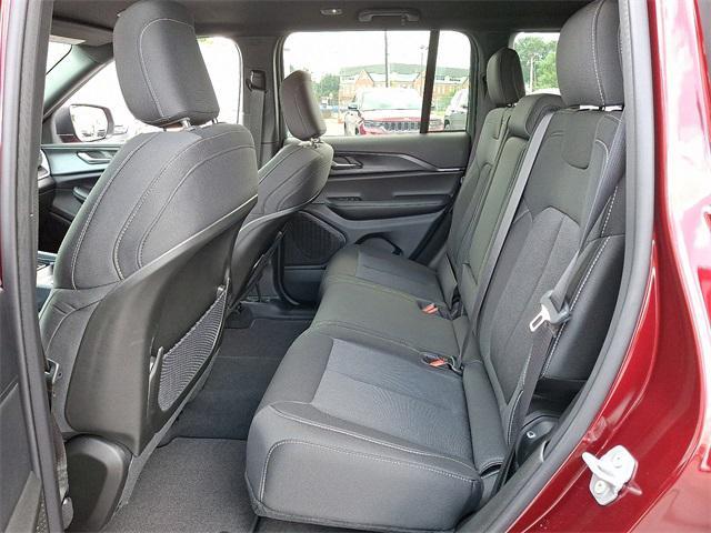 new 2025 Jeep Grand Cherokee car, priced at $38,238
