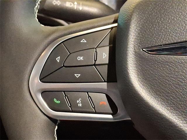 new 2025 Chrysler Pacifica car, priced at $44,367