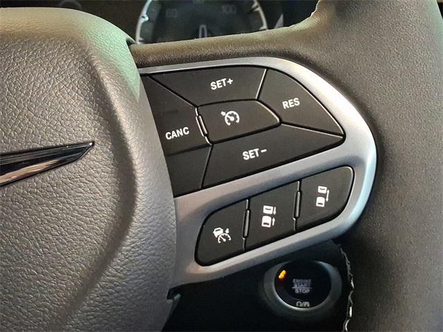 new 2025 Chrysler Pacifica car, priced at $44,367
