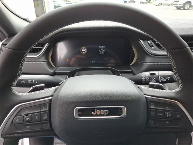 new 2025 Jeep Grand Cherokee car, priced at $40,451