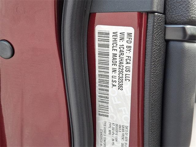 new 2025 Jeep Grand Cherokee car, priced at $39,680