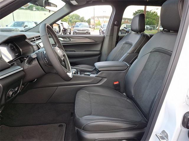 new 2025 Jeep Grand Cherokee L car, priced at $43,856