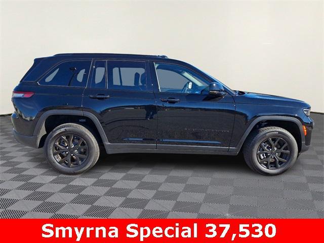new 2025 Jeep Grand Cherokee car, priced at $40,315