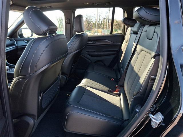 new 2025 Jeep Grand Cherokee car, priced at $46,530