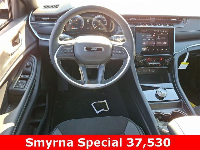 new 2025 Jeep Grand Cherokee car, priced at $40,315
