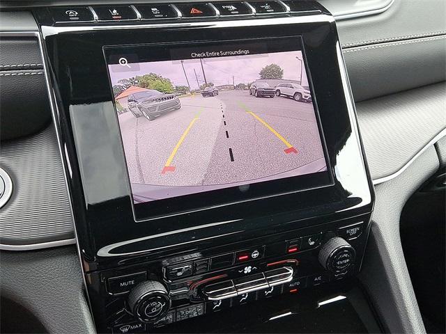 new 2025 Jeep Grand Cherokee car, priced at $39,680