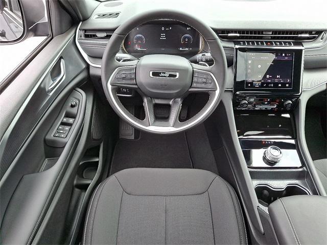 new 2025 Jeep Grand Cherokee car, priced at $39,680