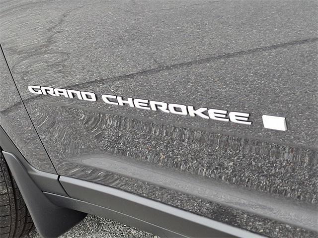 new 2025 Jeep Grand Cherokee car, priced at $39,680
