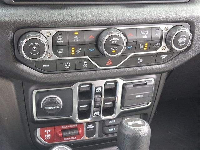 new 2025 Jeep Wrangler car, priced at $53,414