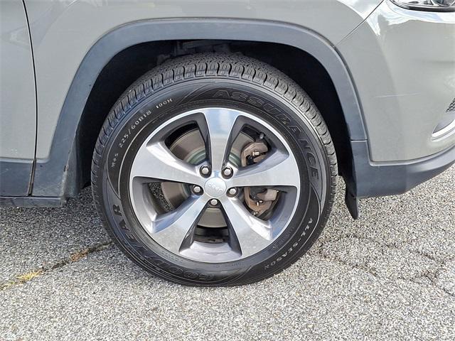 used 2019 Jeep Cherokee car, priced at $20,995