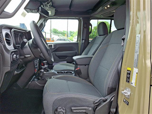 new 2025 Jeep Gladiator car, priced at $48,210