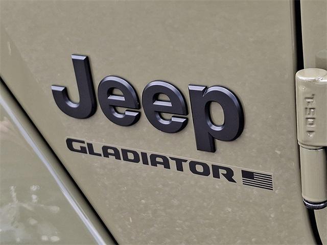 new 2025 Jeep Gladiator car, priced at $48,210