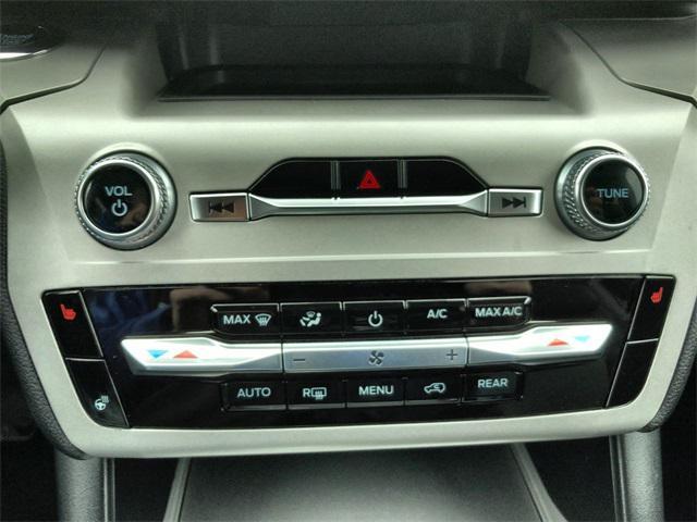 used 2024 Ford Explorer car, priced at $31,929