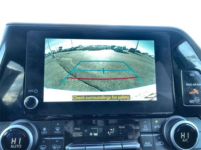 used 2024 Toyota Highlander car, priced at $32,951