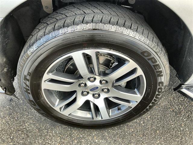 used 2023 Ford Expedition car, priced at $55,947