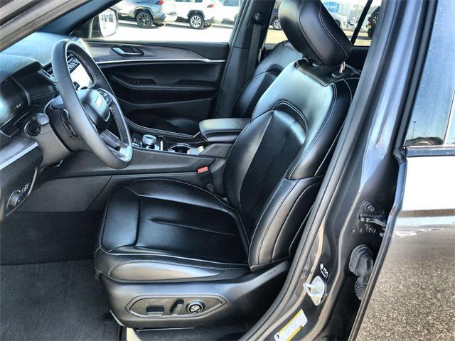 used 2024 Jeep Grand Cherokee car, priced at $33,974