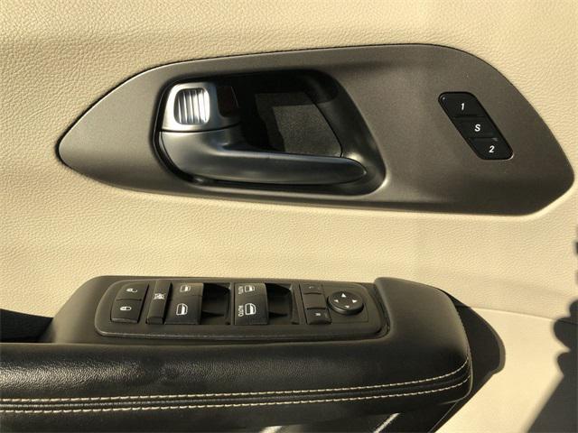 used 2022 Chrysler Pacifica car, priced at $26,634