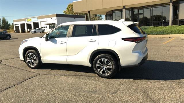used 2024 Toyota Highlander car, priced at $38,963