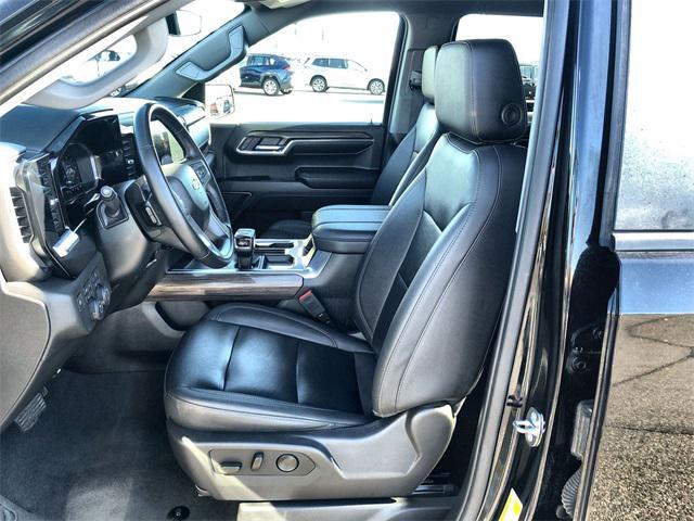 used 2024 Chevrolet Silverado 1500 car, priced at $42,564