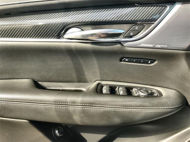 used 2024 Cadillac XT6 car, priced at $52,970