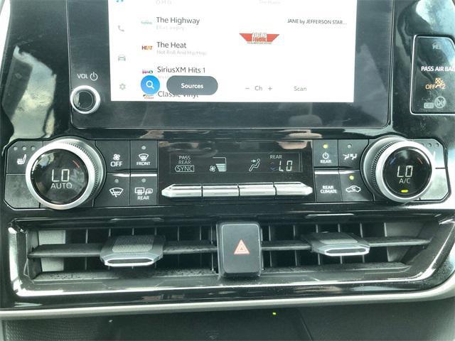 used 2025 Toyota Highlander car, priced at $48,783
